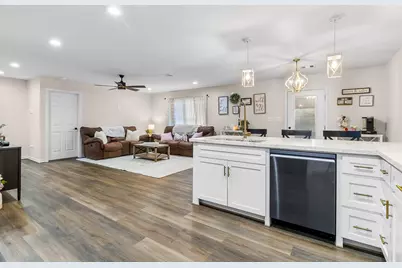 429 Wood Haven, Livingston, TX 77351 - Photo 7