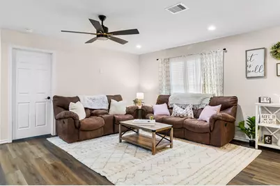 429 Wood Haven, Livingston, TX 77351 - Photo 9