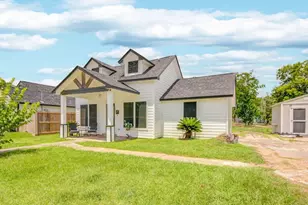 1256 2nd St, Clute, TX 77531 - Photo 43