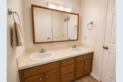 1105 E Adoue Street, Alvin, TX 77511 - Photo 7