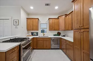 1635 Harvard St, Houston, TX 77008 - Photo 13