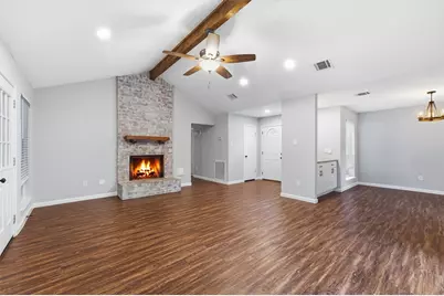 71 S Woodstock Circle Drive, The Woodlands, TX 77381 - Photo 7