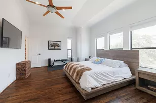 1320 W 25th St, Houston, TX 77008 - Photo 17