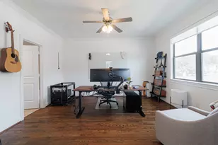 1320 W 25th St, Houston, TX 77008 - Photo 5