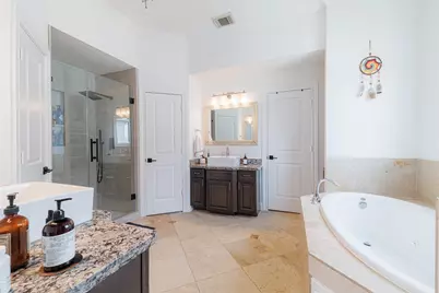 1320 W 25th Street #A, Houston, TX 77008 - Photo 19