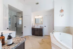 1320 W 25th St, Houston, TX 77008 - Photo 19