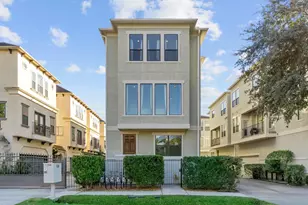 1320 W 25th St, Houston, TX 77008 - Photo 1