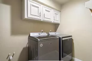 2715 Toyah Ave, Houston, TX 77039 - Photo 9