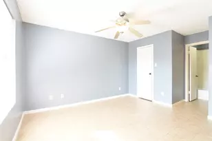 2750 Holly Hall St, Houston, TX 77054 - Photo 11