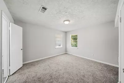 2010 Robinhood Street, Pasadena, TX 77502 - Photo 9