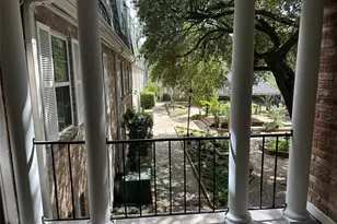 359 N Post Oak Ln, Houston, TX 77024 - Photo 23