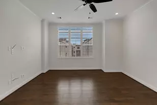 1030 W 26th St, Houston, TX 77008 - Photo 21