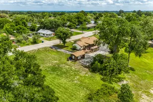 407 W Glenn St, Bellville, TX 77418 - Photo 37