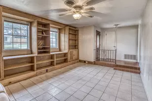 407 W Glenn St, Bellville, TX 77418 - Photo 5