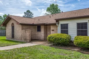 407 W Glenn St, Bellville, TX 77418 - Photo 3