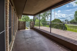 407 W Glenn St, Bellville, TX 77418 - Photo 23
