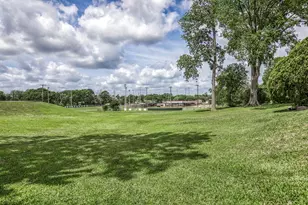 407 W Glenn St, Bellville, TX 77418 - Photo 35