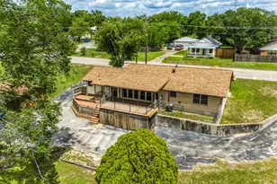 407 W Glenn St, Bellville, TX 77418 - Photo 31