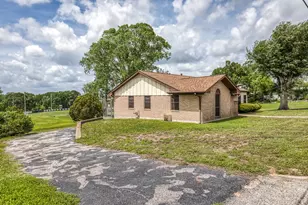 407 W Glenn St, Bellville, TX 77418 - Photo 21