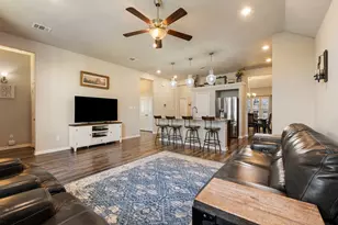 2004 Dumfries Dr, Bryan, TX 77807 - Photo 13