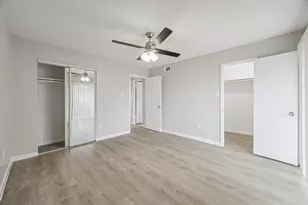 3800 Sherwood Ln, Houston, TX 77092 - Photo 9