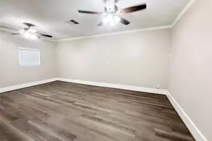 109 Houston St, Angleton, TX 77515 - Photo 19