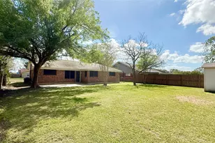 109 Houston St, Angleton, TX 77515 - Photo 29
