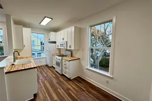 2119 Ave O 1/2, Galveston, TX 77550 - Photo 5