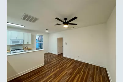 2119 Avenue O 1/2 #Rear, Galveston, TX 77550 - Photo 7