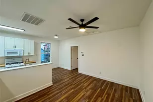 2119 Ave O 1/2, Galveston, TX 77550 - Photo 7