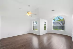16918 Serenity Cove Cir, Friendswood, TX 77546 - Photo 21