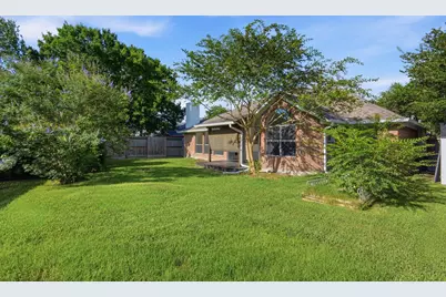 16918 Serenity Cove Circle, Friendswood, TX 77546 - Photo 41