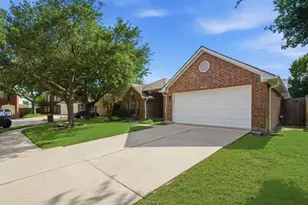 16918 Serenity Cove Cir, Friendswood, TX 77546 - Photo 3