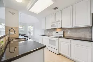 5543 Morgan Park Ln, Sugar Land, TX 77479 - Photo 11