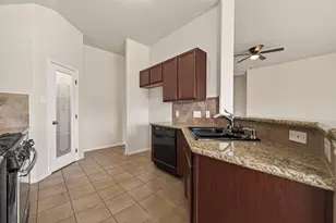 11719 Bollinger Park Ct, Houston, TX 77047 - Photo 15