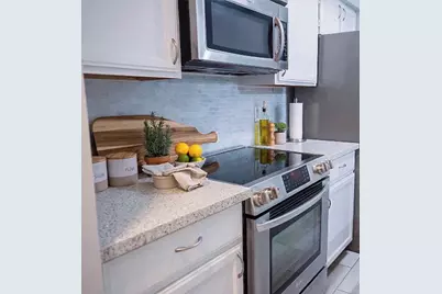 4001 Tanglewilde Street #501, Houston, TX 77063 - Photo 11