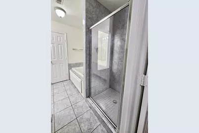11899 Algonquin Drive #5, Houston, TX 77089 - Photo 7