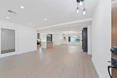 5950 Dumfries Dr, Houston, TX 77096 - Photo 3