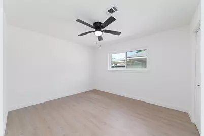 5950 Dumfries Dr, Houston, TX 77096 - Photo 19