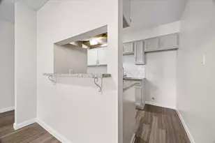2501 Gulf Freeway, Dickinson, TX 77539 - Photo 5