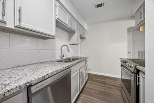 2501 Gulf Freeway, Dickinson, TX 77539 - Photo 7