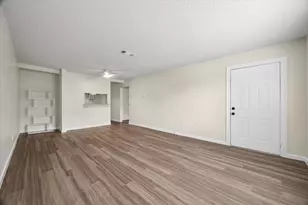 2501 Gulf Freeway, Dickinson, TX 77539 - Photo 3