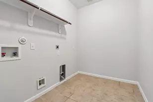 9619 Indian Trail, Mont Belvieu, TX 77580 - Photo 13