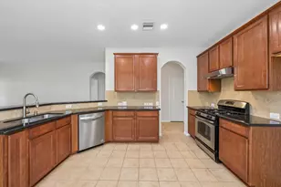 9619 Indian Trail, Mont Belvieu, TX 77580 - Photo 17
