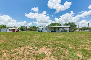 17418 Fx Ball Dr, Elmendorf, TX 78112 - Photo 23