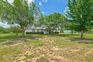 17418 Fx Ball Dr, Elmendorf, TX 78112 - Photo 25