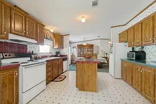17418 Fx Ball Dr, Elmendorf, TX 78112 - Photo 9