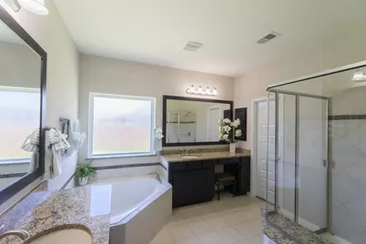 2207 Hannah Creek Court, Pearland, TX 77089 - Photo 17