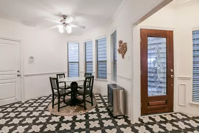 1111 W 26th Street, Houston, TX 77008 - Photo 9
