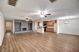 17119 Bougainvilla Ln, Friendswood, TX 77546 - Photo 7